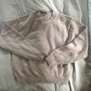 Uniqlo women’s lambswool crewneck in pale pink
